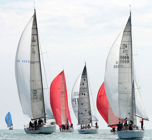 A Valencia è tempo di
Louis Vuitton Cup